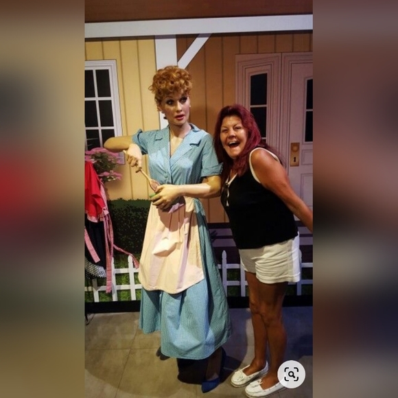 Meet your Posher, Veronica - Picture 7 of 8